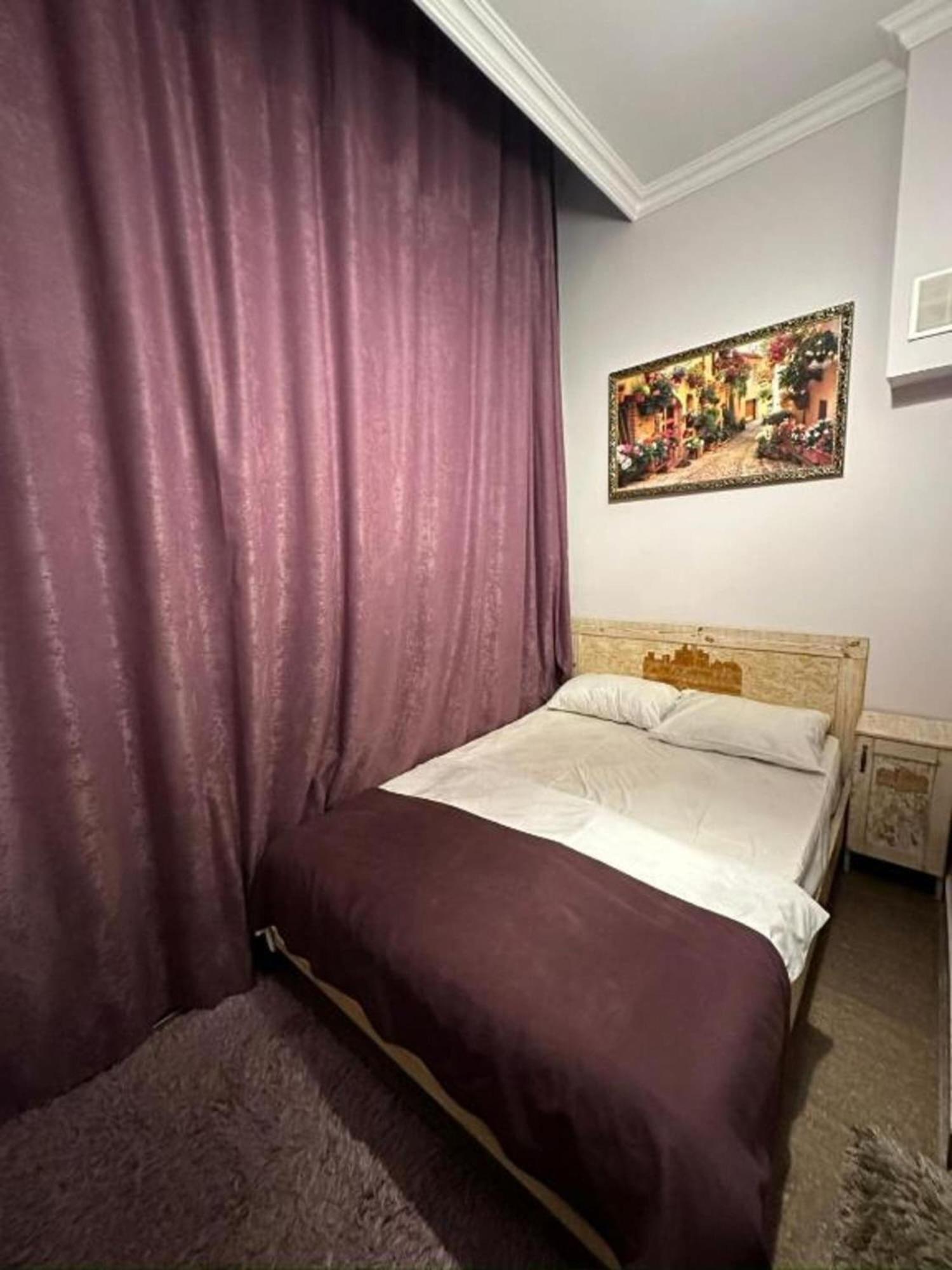 Hotel & Apartments California Erivan Dış mekan fotoğraf